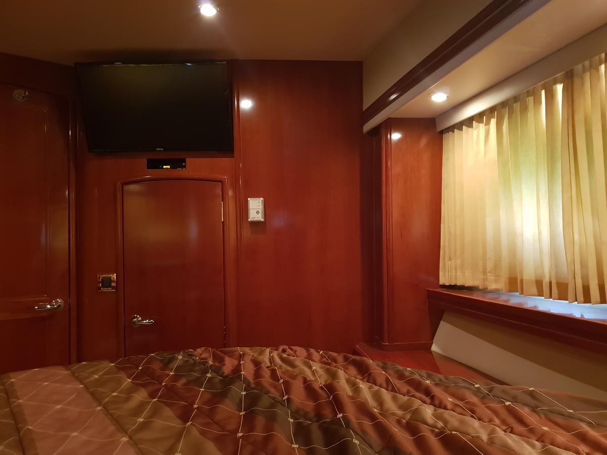 Xclusive 22M Air Conditioned 3-Luxury Bdr Lovely Yacht Hotel Eilat Exterior photo