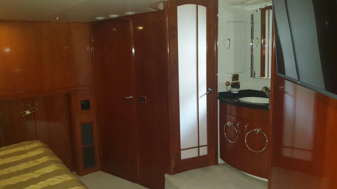 Xclusive 22M Air Conditioned 3-Luxury Bdr Lovely Yacht Hotel Eilat Exterior photo